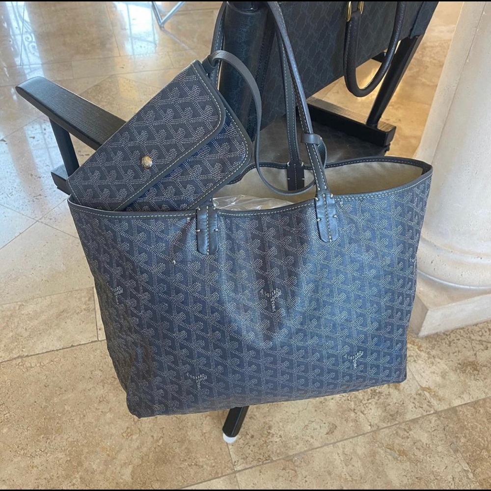 Grey goyard tote with pouch. Preowned minor wear